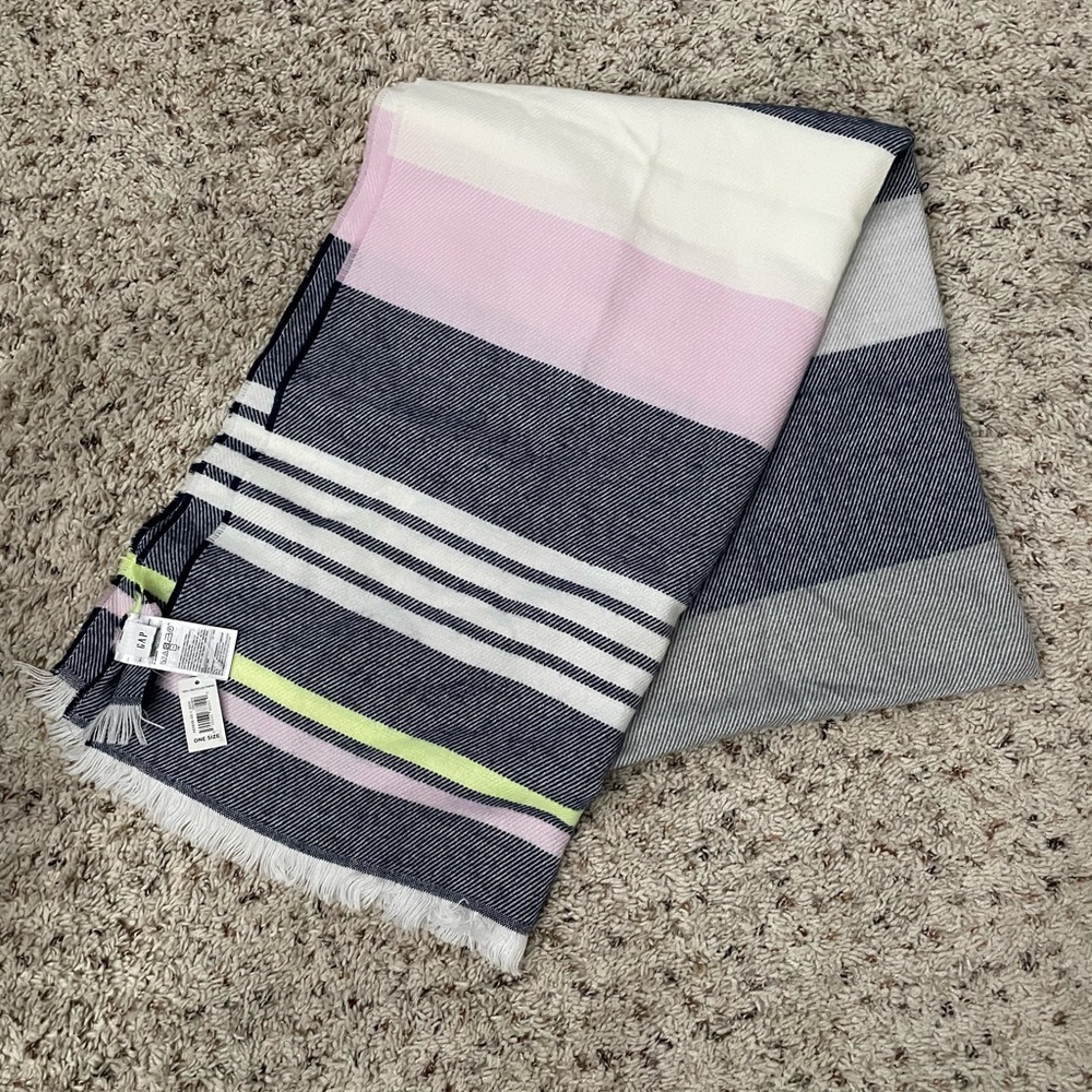 Gap Scarf Wrap Poncho